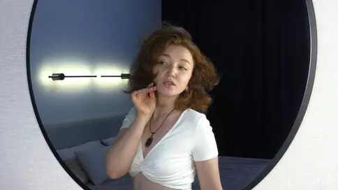 EmiliaRise's live cam
